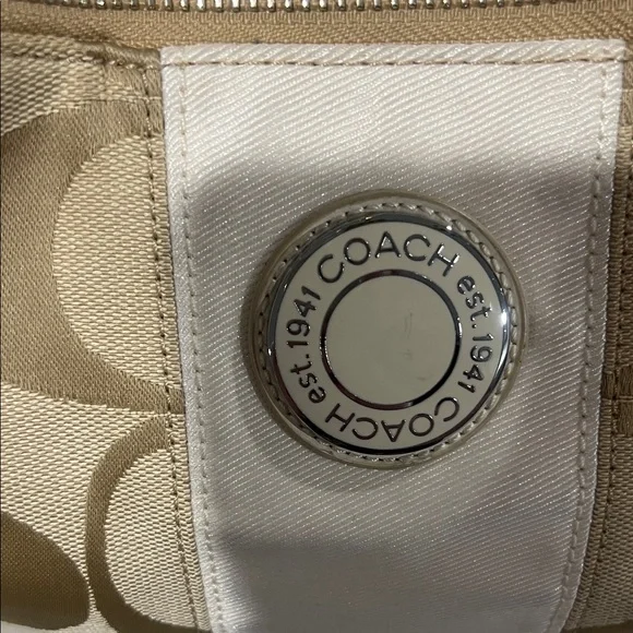Coach Beige and White Signature Shoulder Bag - Picture 2 of 10